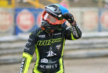 EDWARDS LOVING LIFE WITH TRU7 GROUP WITCHES AHEAD OF BELLE VUE CLASH