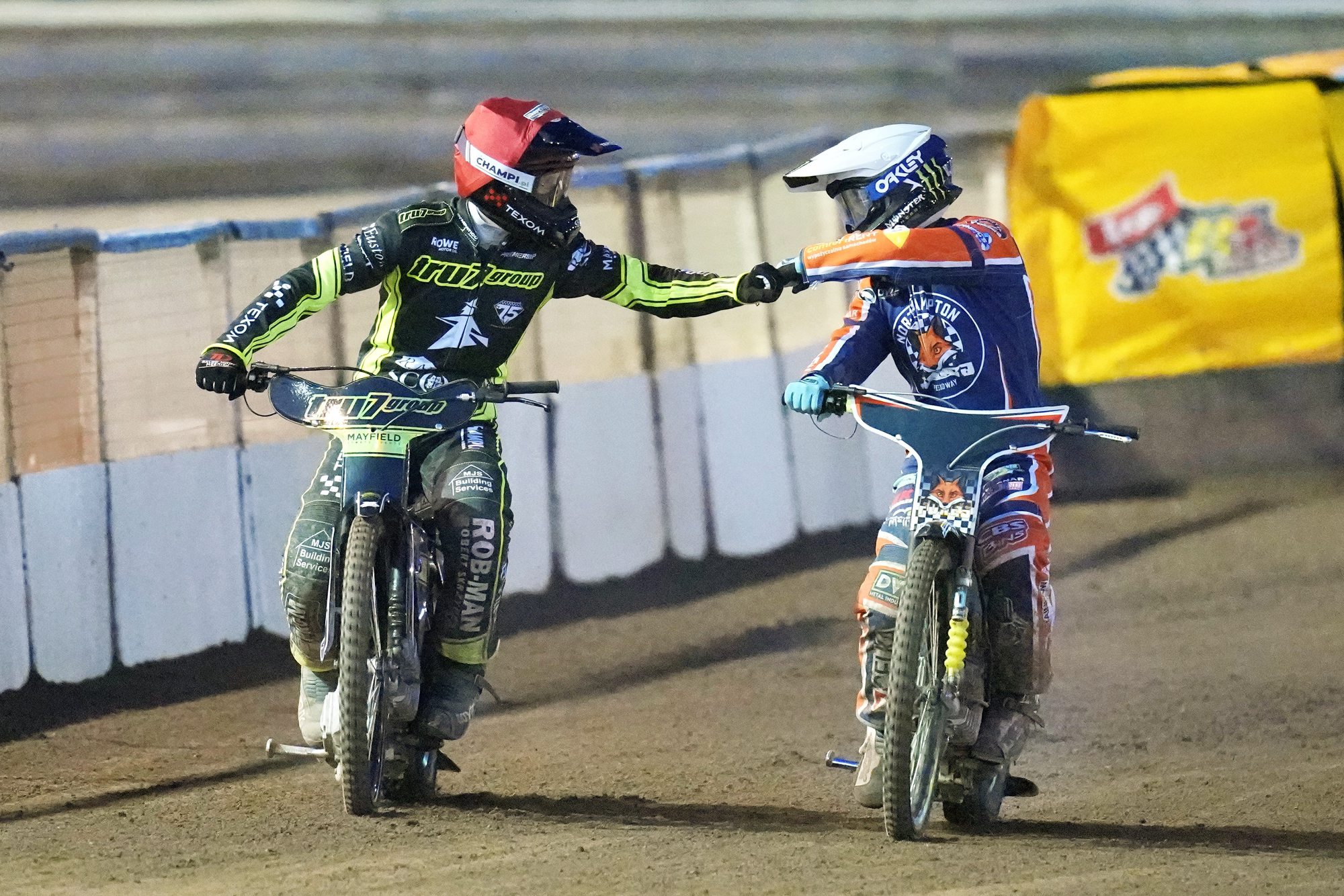 HURRY HAILS WITCHES’ TRACK CRAFT AFTER STUNNING WIN ON NORTHAMPTON’S OPENING NIGHT