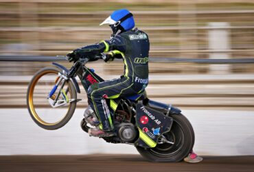 HELLSTROM-BANGS BACK FOR SHEFFIELD SHOWDOWN